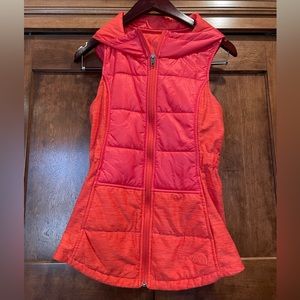 XS red north face vest with hood; EUC